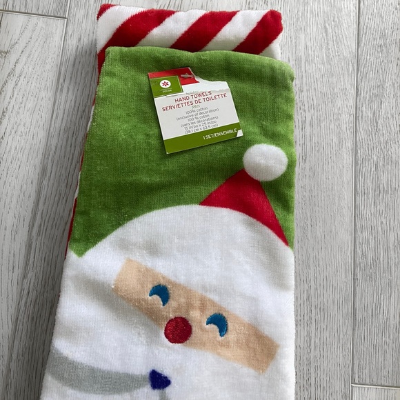 Christmas Bathroom Towels - Picture 3 of 4